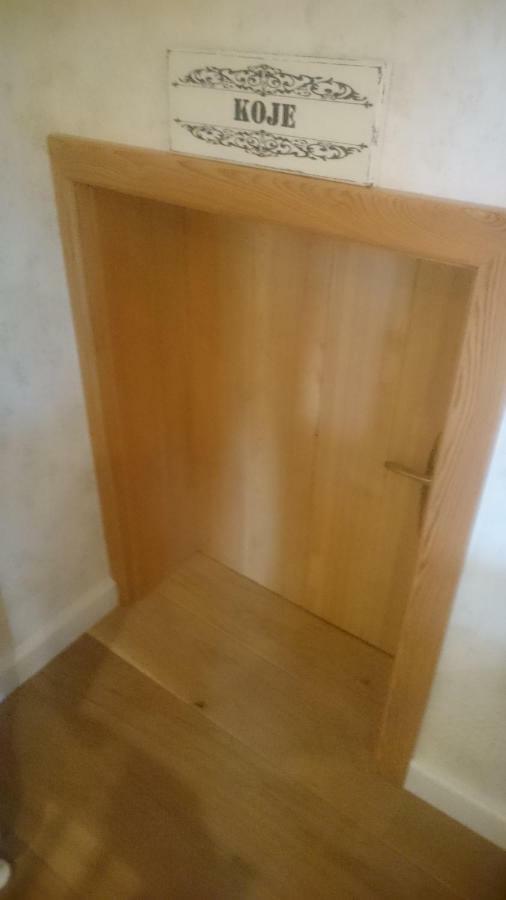 Eifelyeti Ferienwohnung Ellscheid Esterno foto