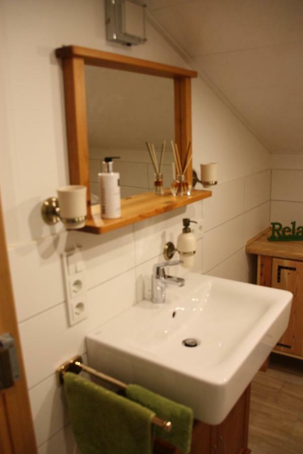 Eifelyeti Ferienwohnung Ellscheid Esterno foto